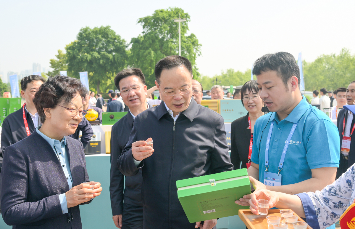 702122787.jpg 702122787.jpg