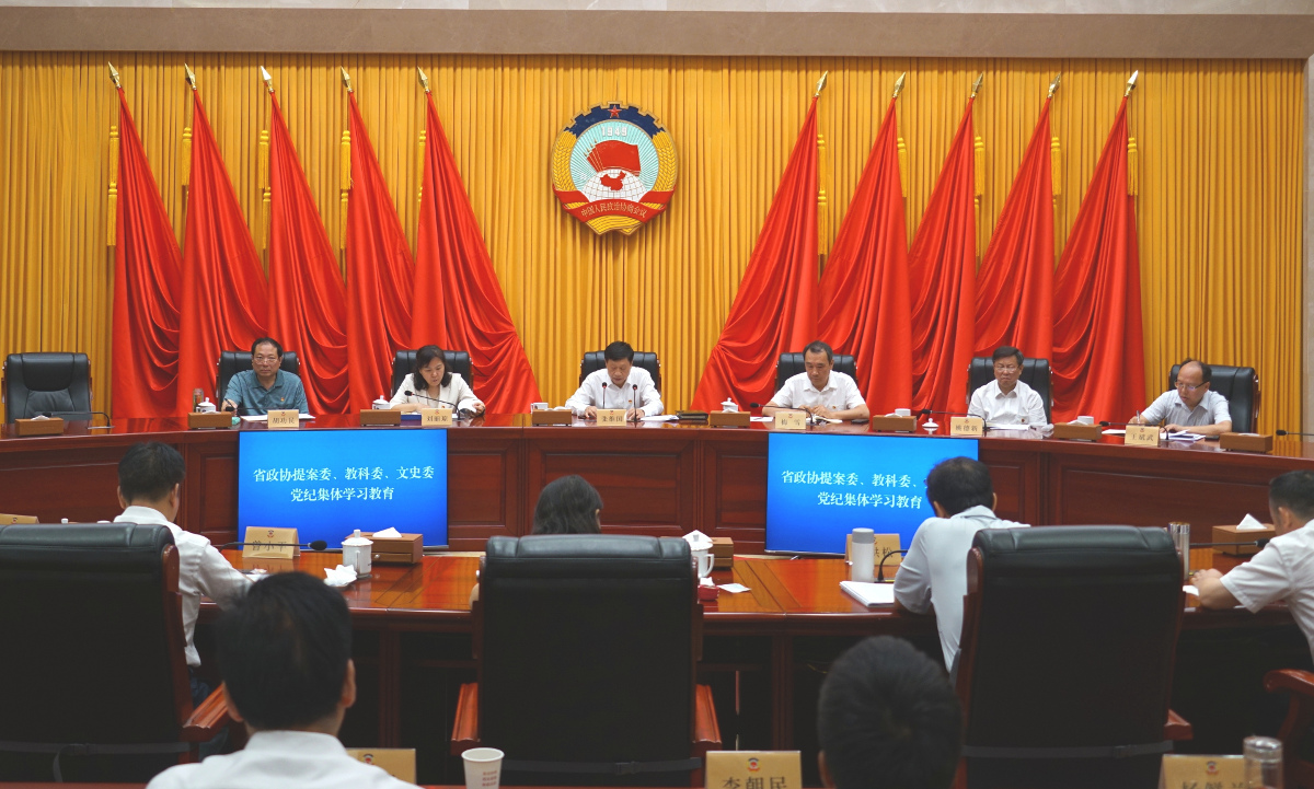 611881740.jpg 611881740.jpg