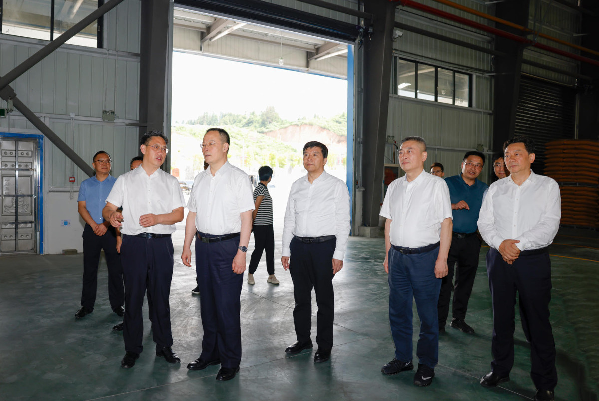 1846704701.jpg 1846704701.jpg